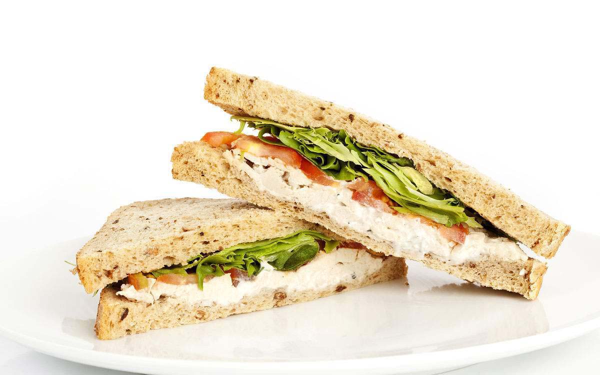 叮!微波炉快手懒人料理——低热量鸡肉三明治