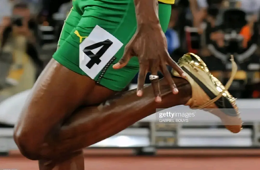 【收藏向】2008年博尔特与他的金色战靴 - 哔哩哔哩