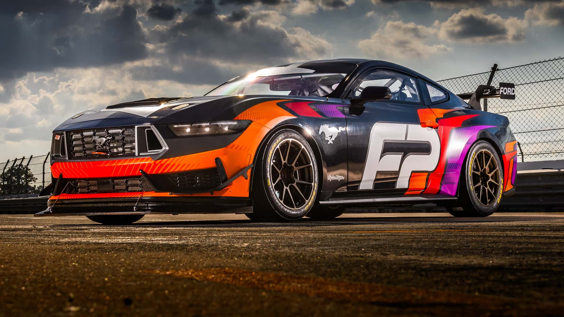 Ford mustang gt4 