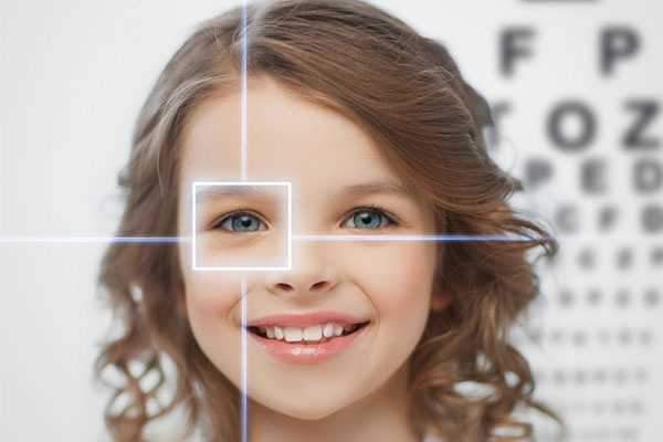 "求求你别再戴美瞳了",你不怕失明吗?