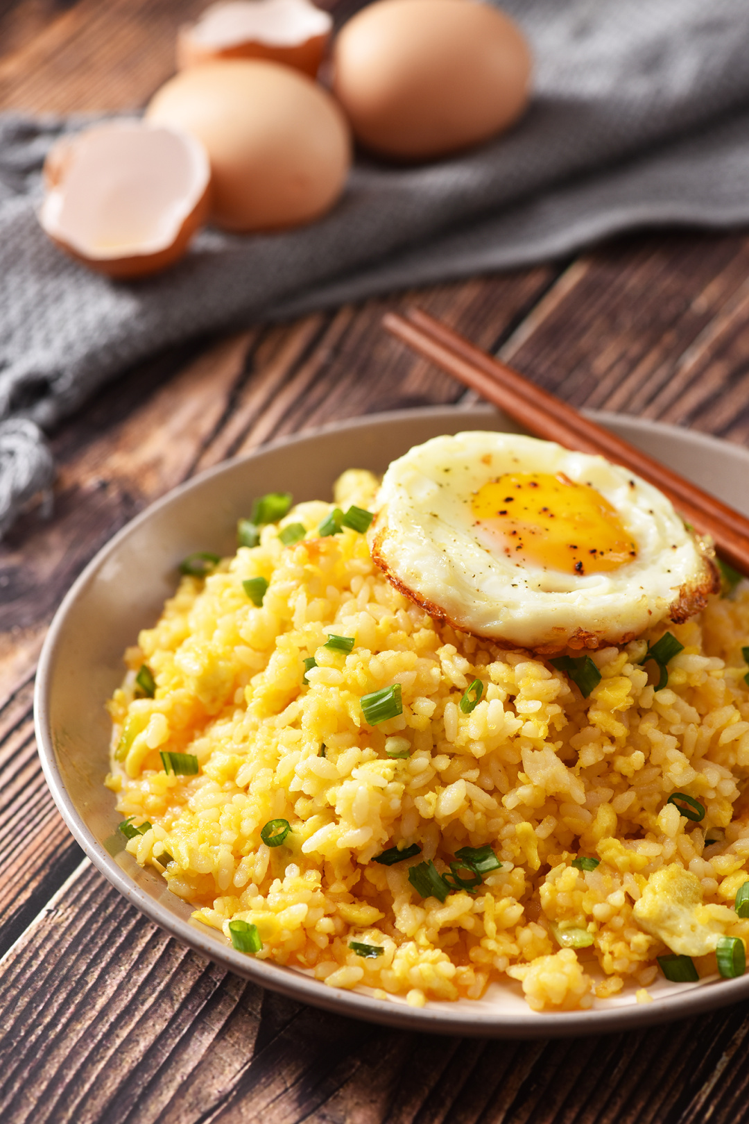 【巧厨烘焙】拔草网红「流沙咸蛋黄酱炒饭」