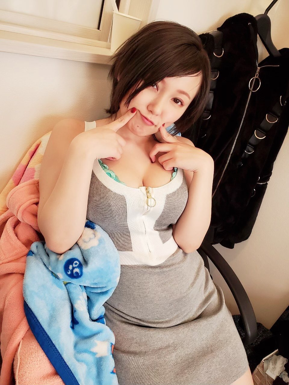 一分钟认识岛国老师81 - 哔哩哔哩