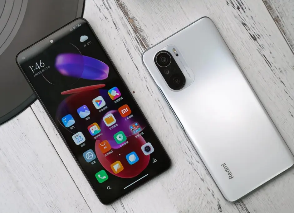 红米k40pro和华为nova8你选哪部一周实测天差地别大相径庭