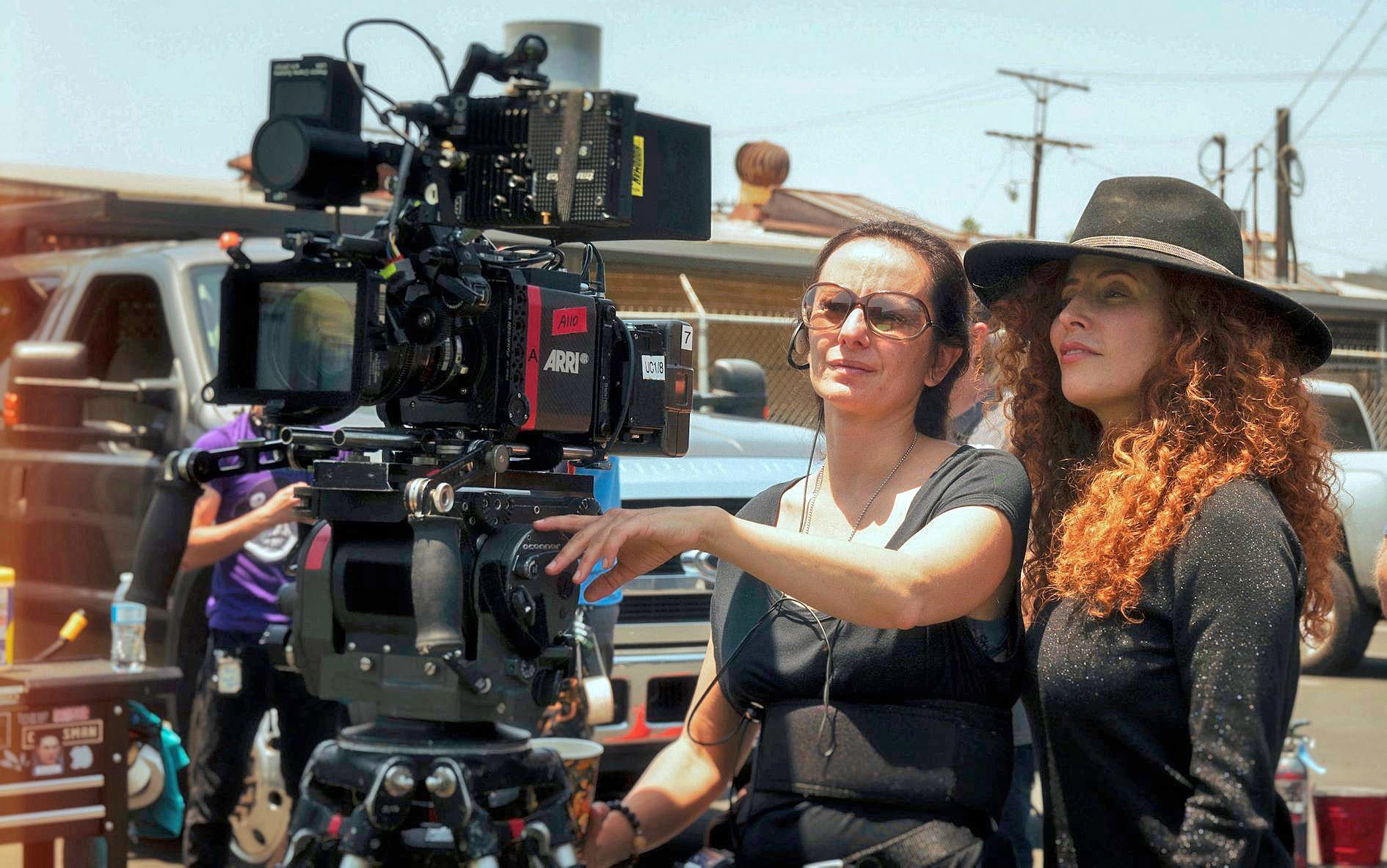 女性摄影师对镜头语言的创造性探索