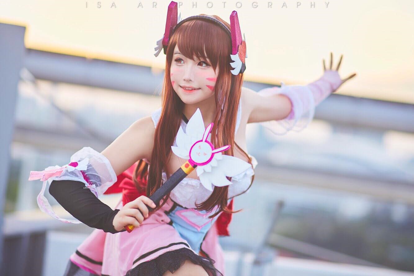 糟了是心动的感觉 越南萌妹cos《守望先锋》d.va