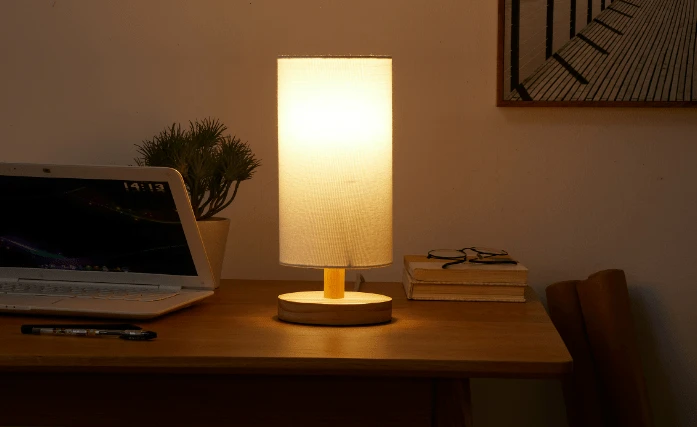 有哪些平价好用的台灯推荐?台灯买什么光的比较好 - 哔哩哔哩
