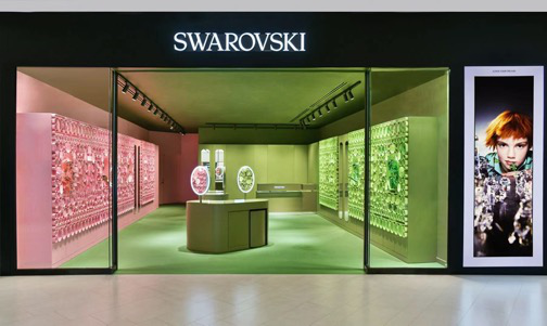 唐嫣代言施华洛世奇引热议,上海全新品牌概念店推出