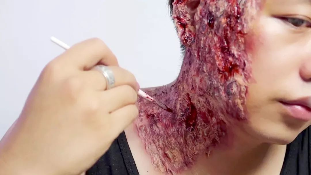 面粉和它化烧伤妆,卸妆时太爽了