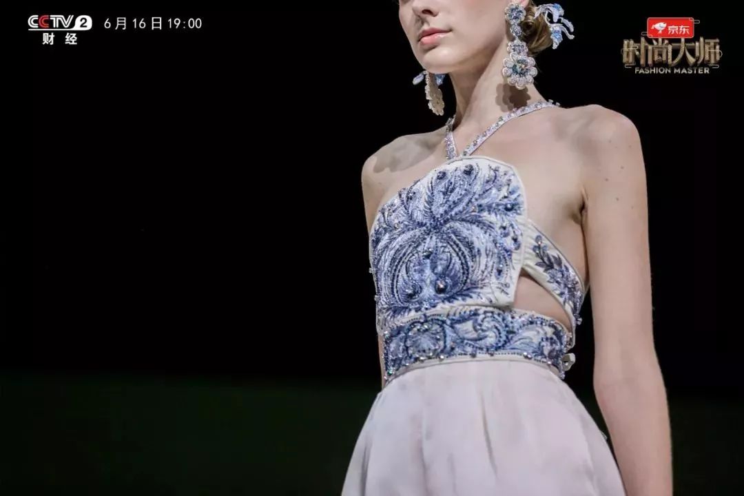 中国高定时装第一人,刘诗诗、陈晓、黄晓明结