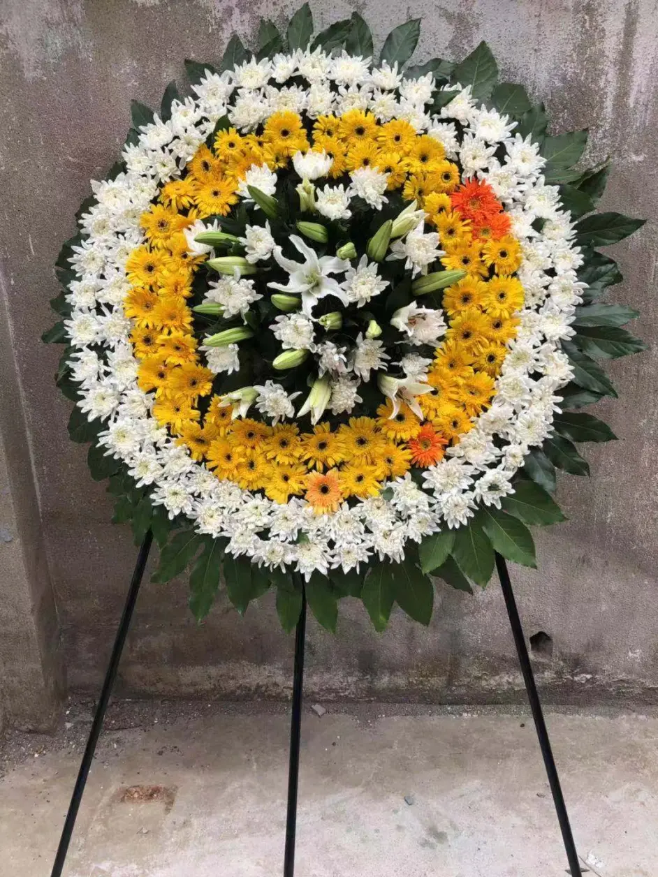 给死人买什么花 怎样买花圈 不同的场合有不同的选择 哔哩哔哩