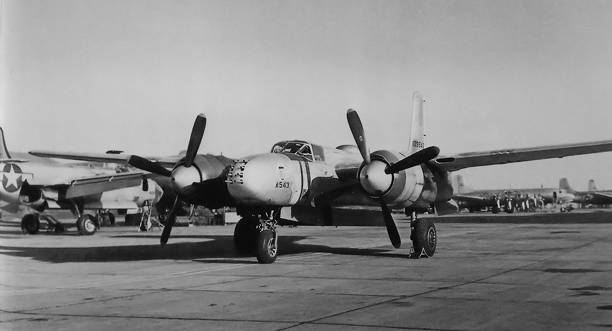 道格拉斯 XA-26D 和 XA-26E 入侵者 - 哔哩哔哩