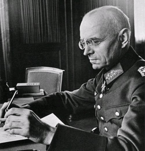 1878年亚力山大·冯·法肯豪森在德国北部鄂尔敦堡城一个皇家贵族家庭