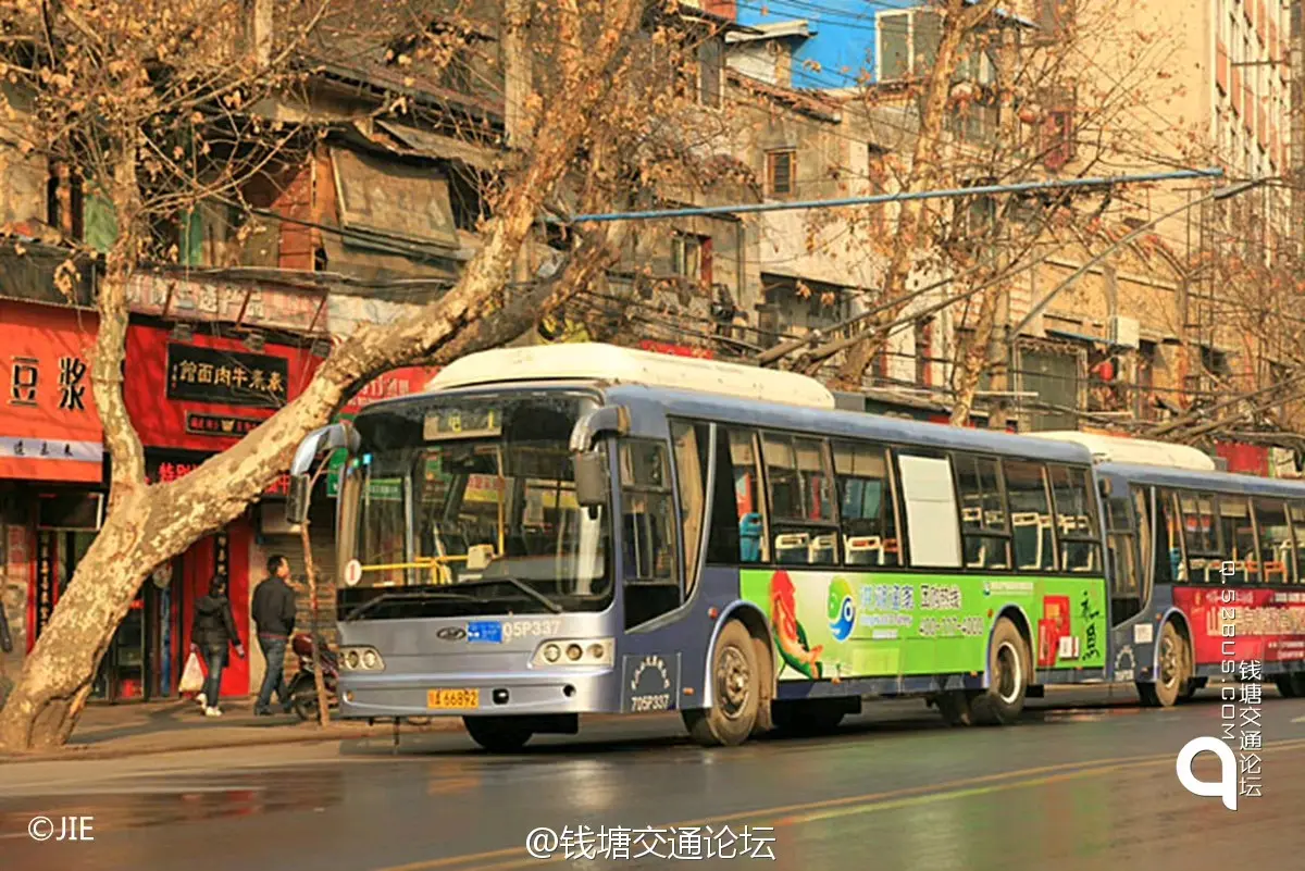 武汉无轨电车图片图片