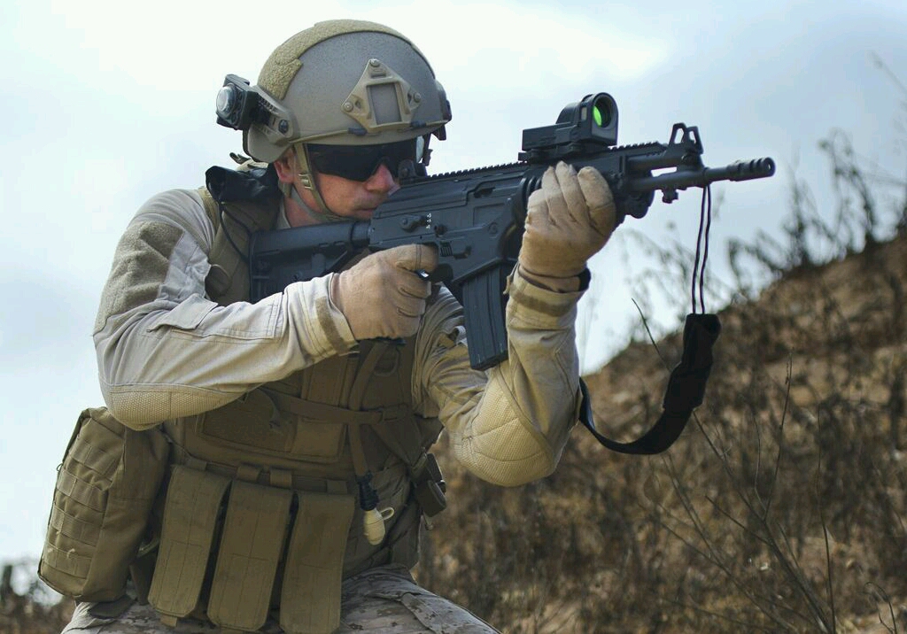 武器专栏:以色列 加利尔ace 突击步枪