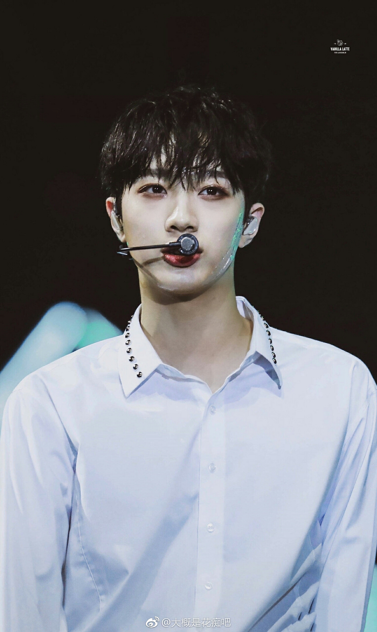 赖冠霖开微博回国发展 6小时快突破50万! 可盐