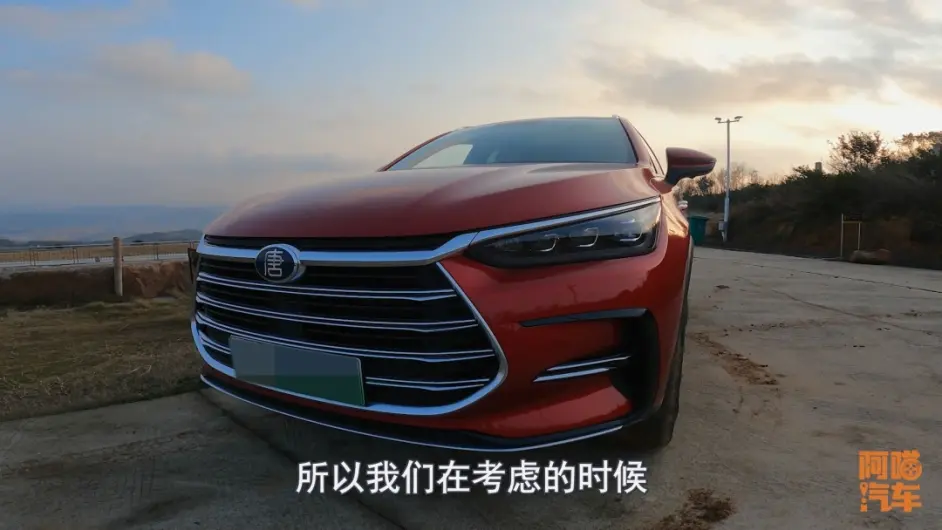 比亚迪唐dmi跟dm到底哪款车更值得推荐 喵哥带你体验实车对比 哔哩哔哩