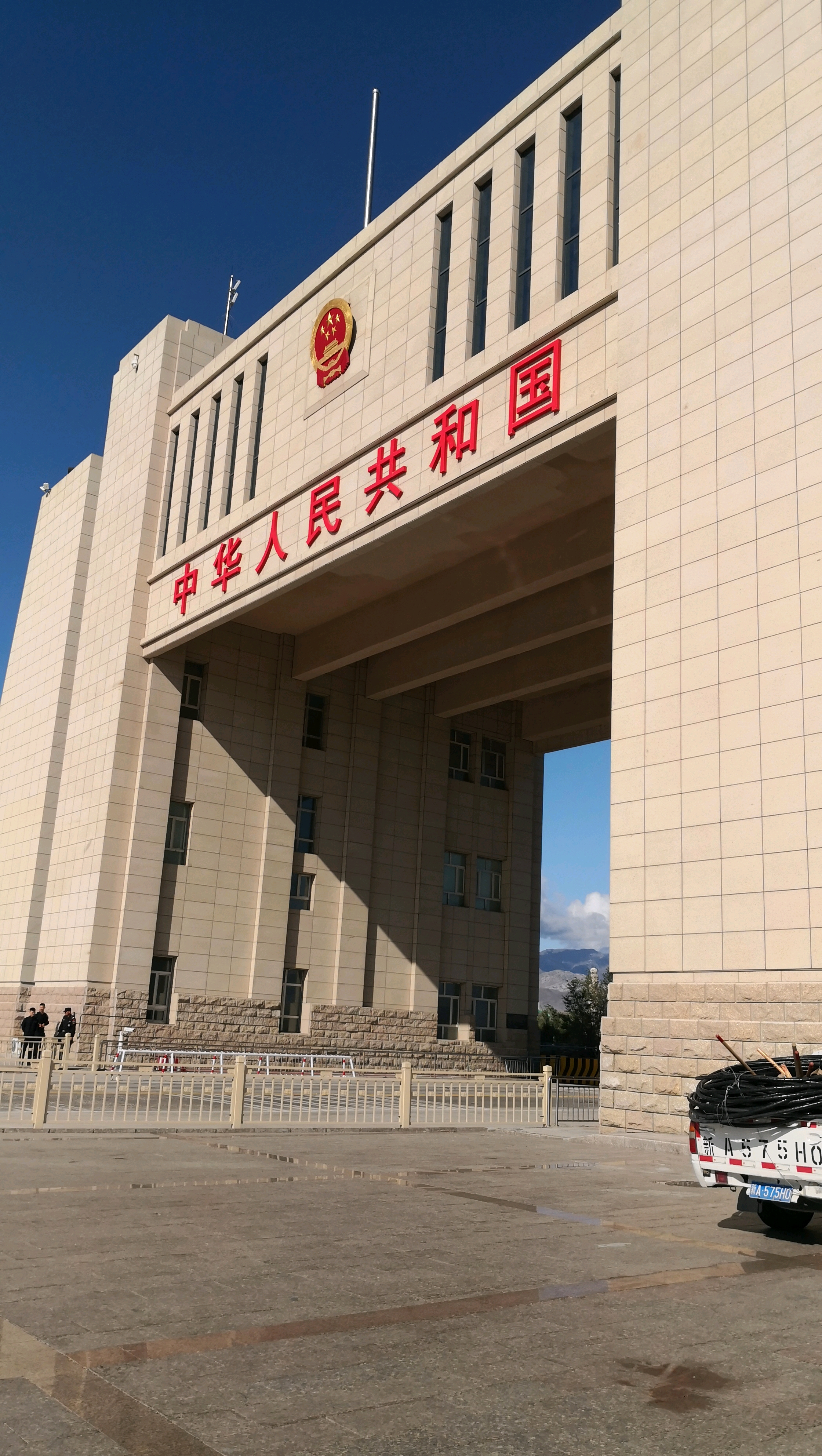 阿拉山口的一天