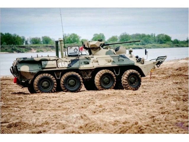 btr82a轮式装甲运兵车