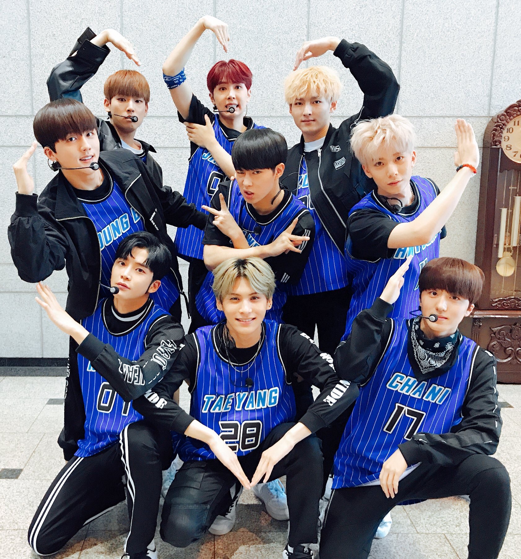 【sf9】《watch out》打歌服合集 - 篮球部前辈美满满