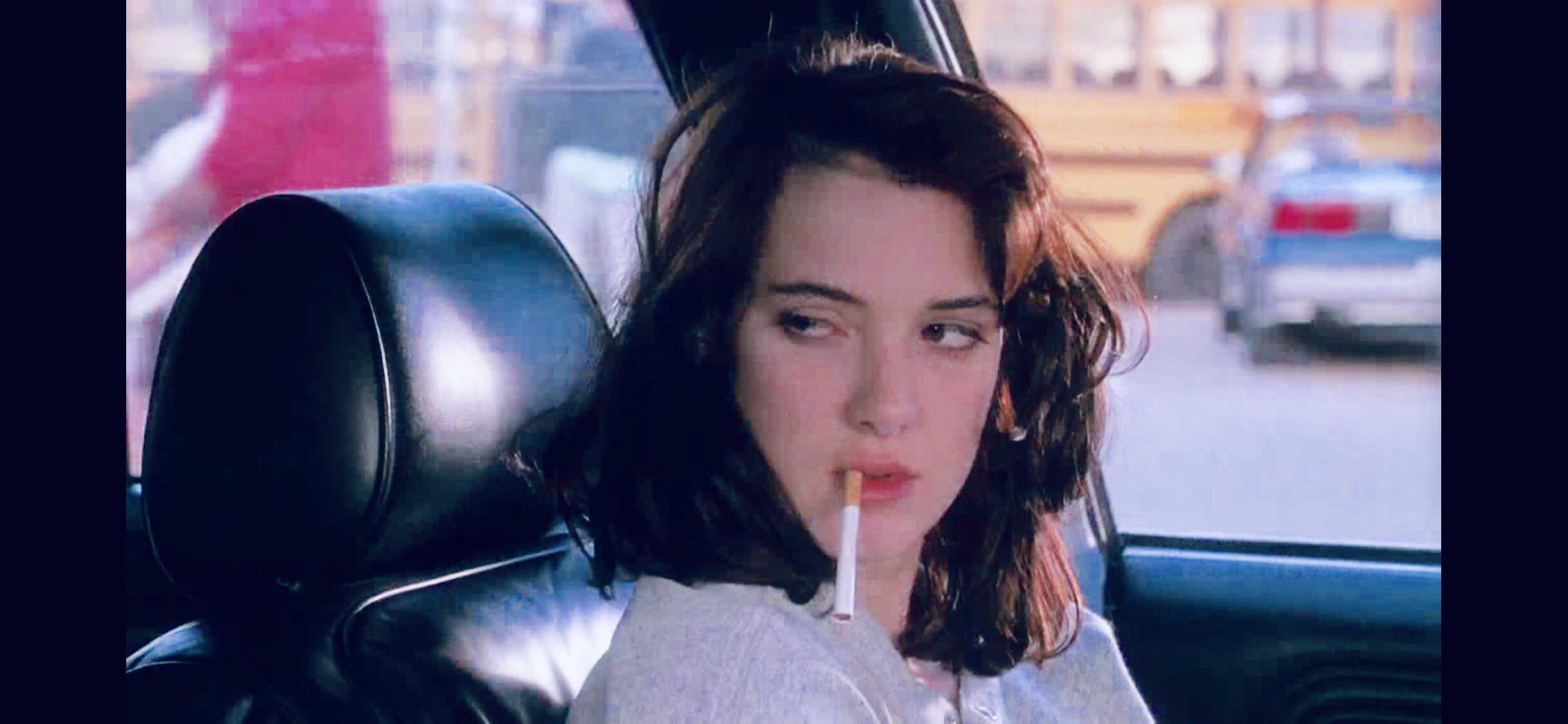 1993年《纯真年代》的薇诺娜瑞德，少年气+少女气并存的美人，甜美古典又英气叛逆-度小视