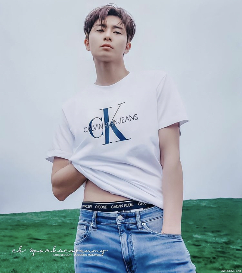 朴叙俊最新代言写真公开白t恤牛仔裤都可以这样诱惑