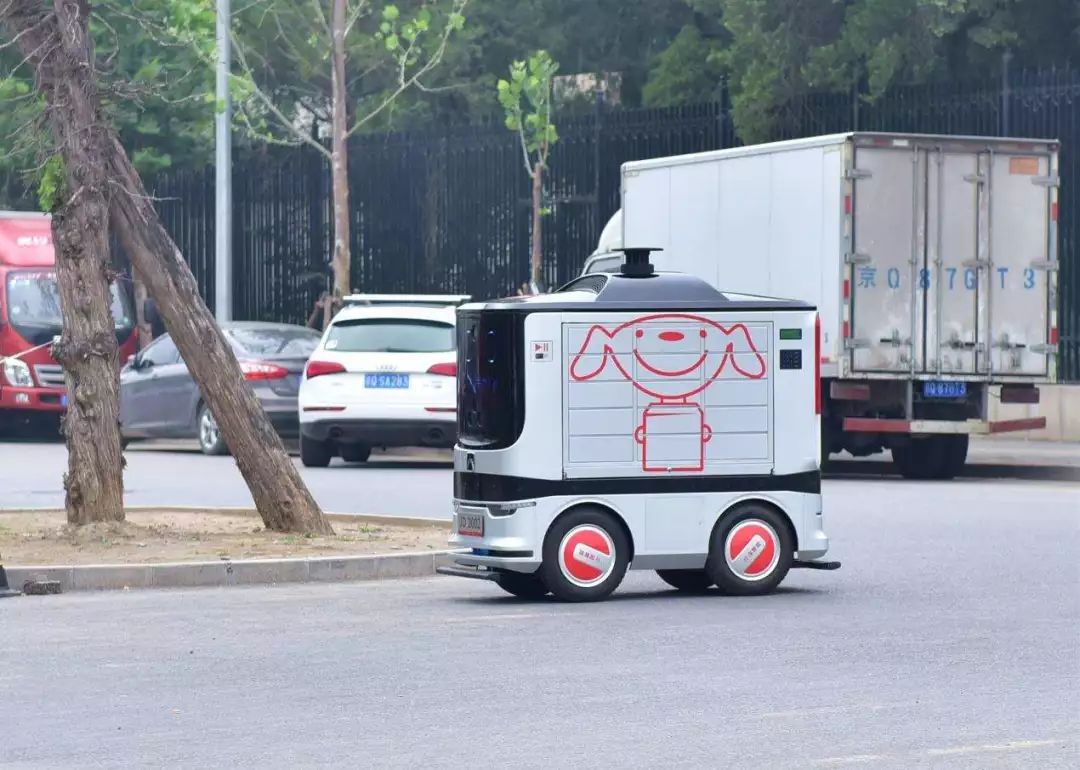 京东加薪,冲上热搜!刘强东终于不抠门了?