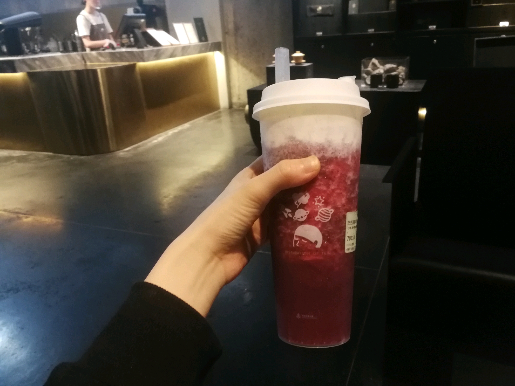 喜茶——芝芝蓝莓双拼,芝芝拿铁