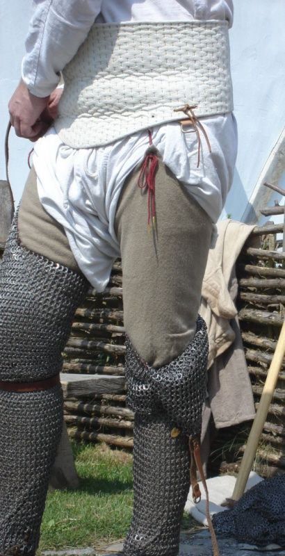 科普武装衣与棉甲有何区分骑士抑或小兵你当如何选择自己的武装服饰