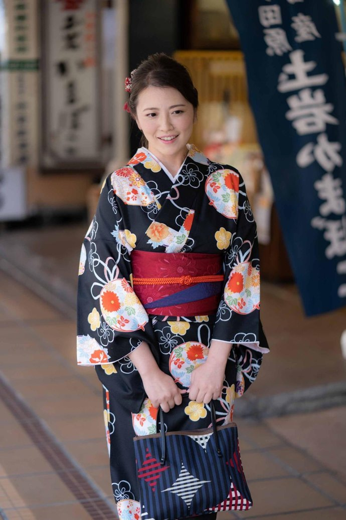 明星档案 第169期 木下凛々子(木下凛凛子)个人资料简介及作品写真图片！ - 哔哩哔哩