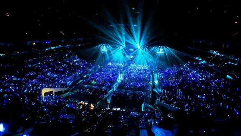 Vsinger Live 洛天依17全息演唱会的介绍 哔哩哔哩