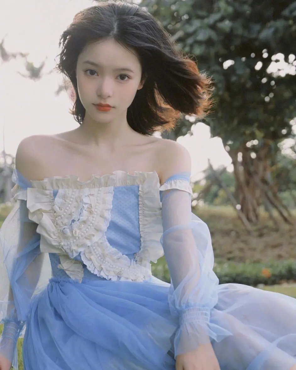 美女专栏 葵花妙飞鱼 哔哩哔哩