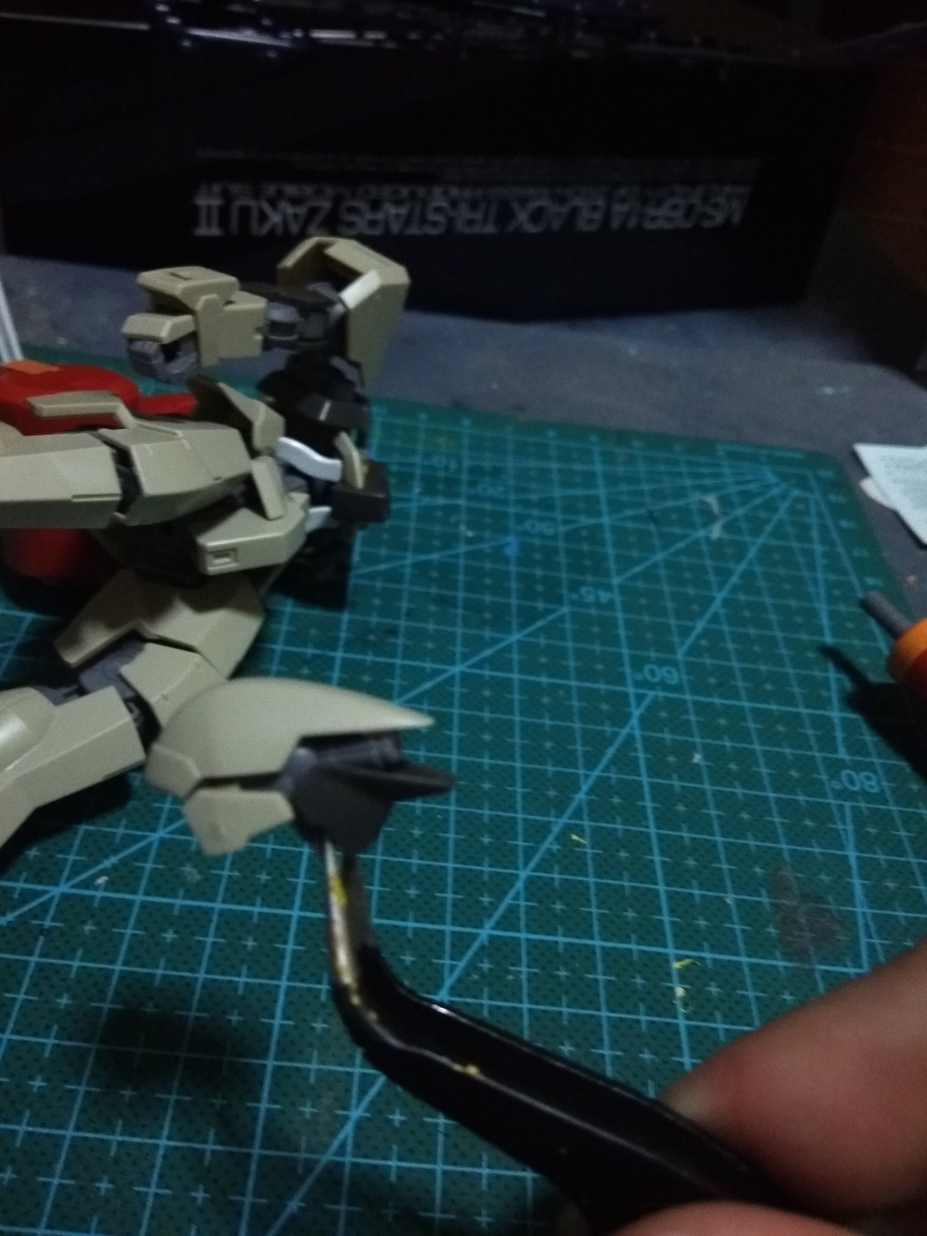 万代HGIBO 加拉尔霍恩 阿里安赫罗舰队(冈钉套