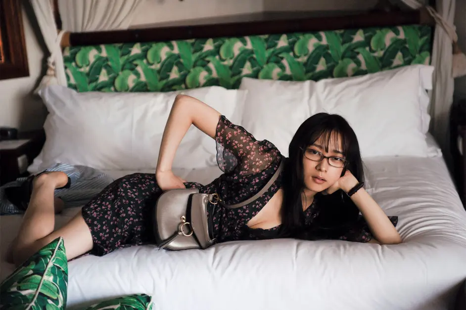 乃木坂46 鈴木絢音 写真集着用 ランジェリーセット