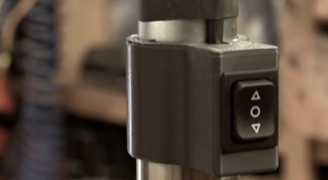 大佬再做《只狼》机关伞,扛得住火焰喷射器!