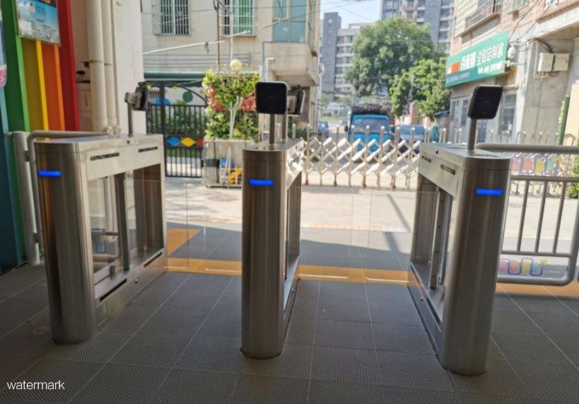 开学季即将到来,校园人脸识别闸机系统安装了吗?