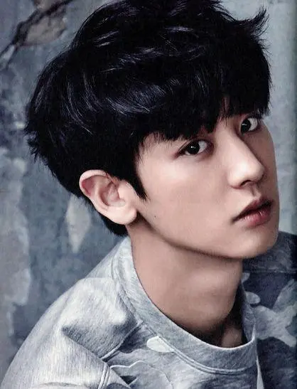 在中国人气最高的三位韩国明星 权志龙排第二 第一帅到心颤 哔哩哔哩