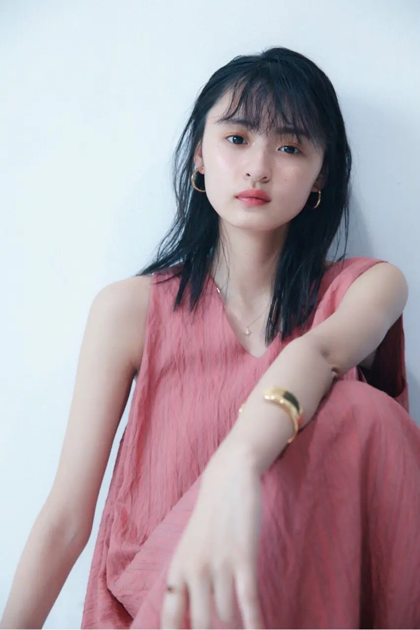 清纯可爱的模样让人心动乃木坂46 ４期生众所期望的王牌 有关遠藤樱的特別q A问答 哔哩哔哩