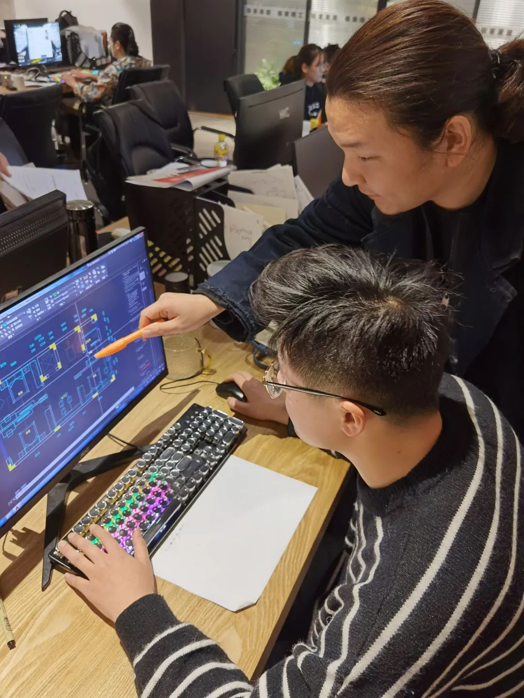 极家精装王牌设计师周祥专访大宅装修请放心交给他