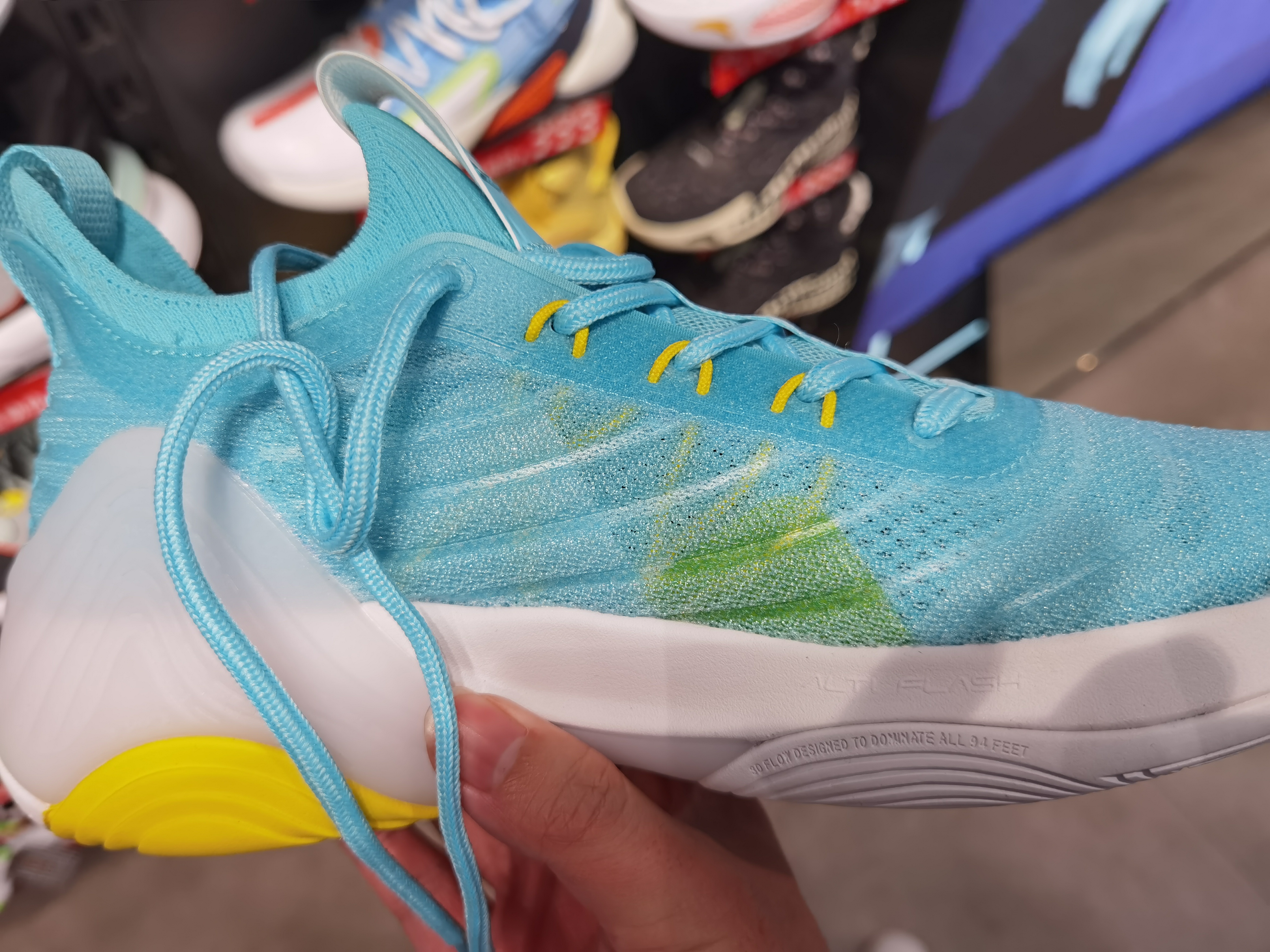 全新安踏kt6低帮版本正式发售,这颜值你觉得如何?