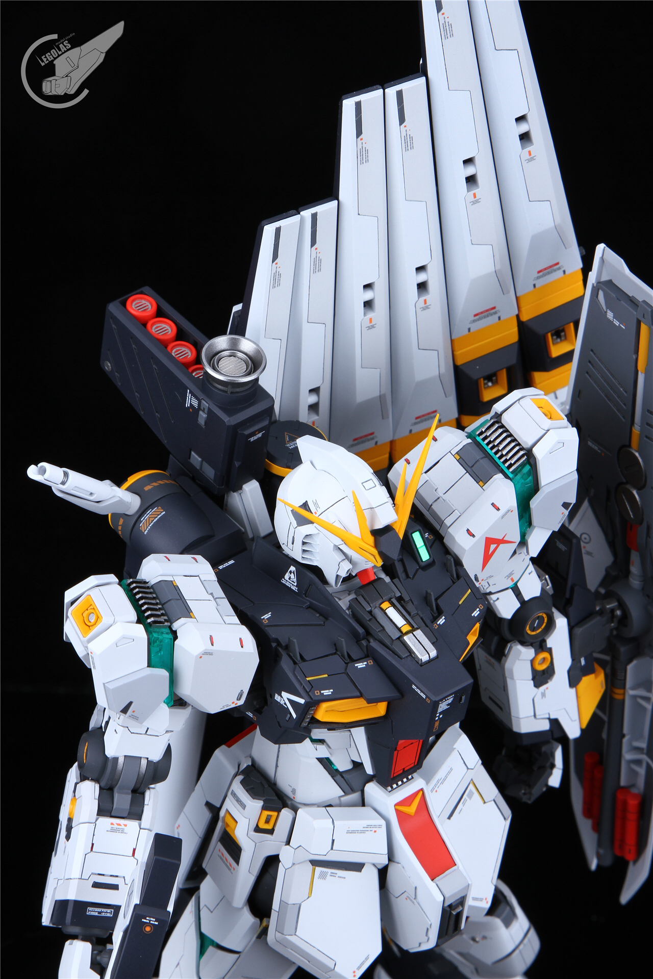 达人佳作:mg rx-93 v高达 side3改件