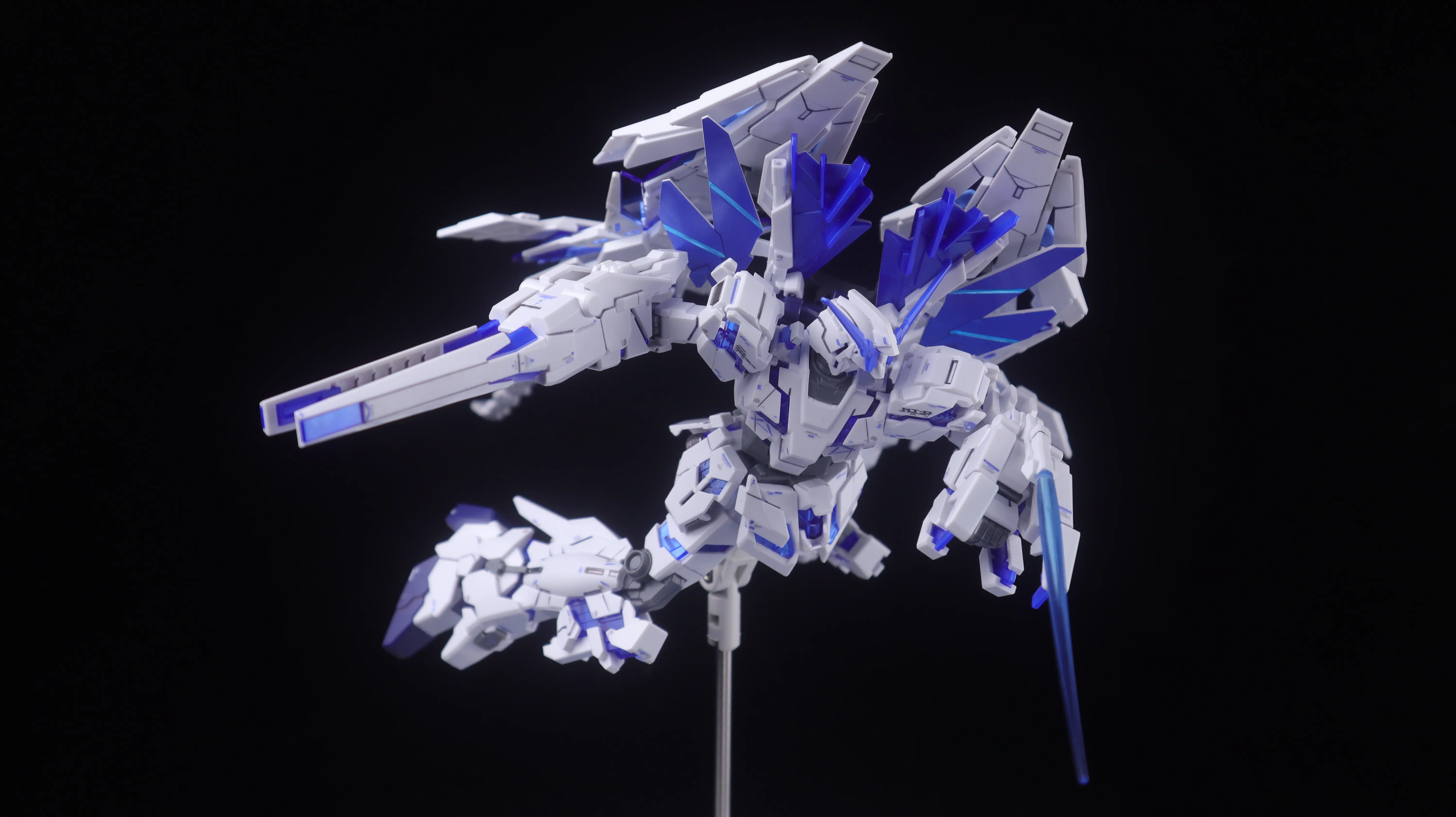 万代 基地限定 完美独角兽 【伦仔玩高达 】