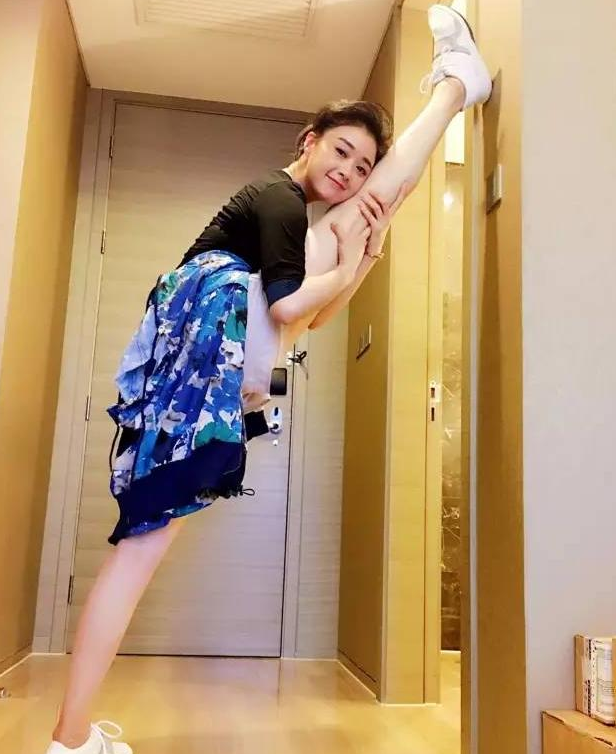 37岁微胖女神蒋欣逆袭减肥瘦成王子文看清身材后我羡慕了