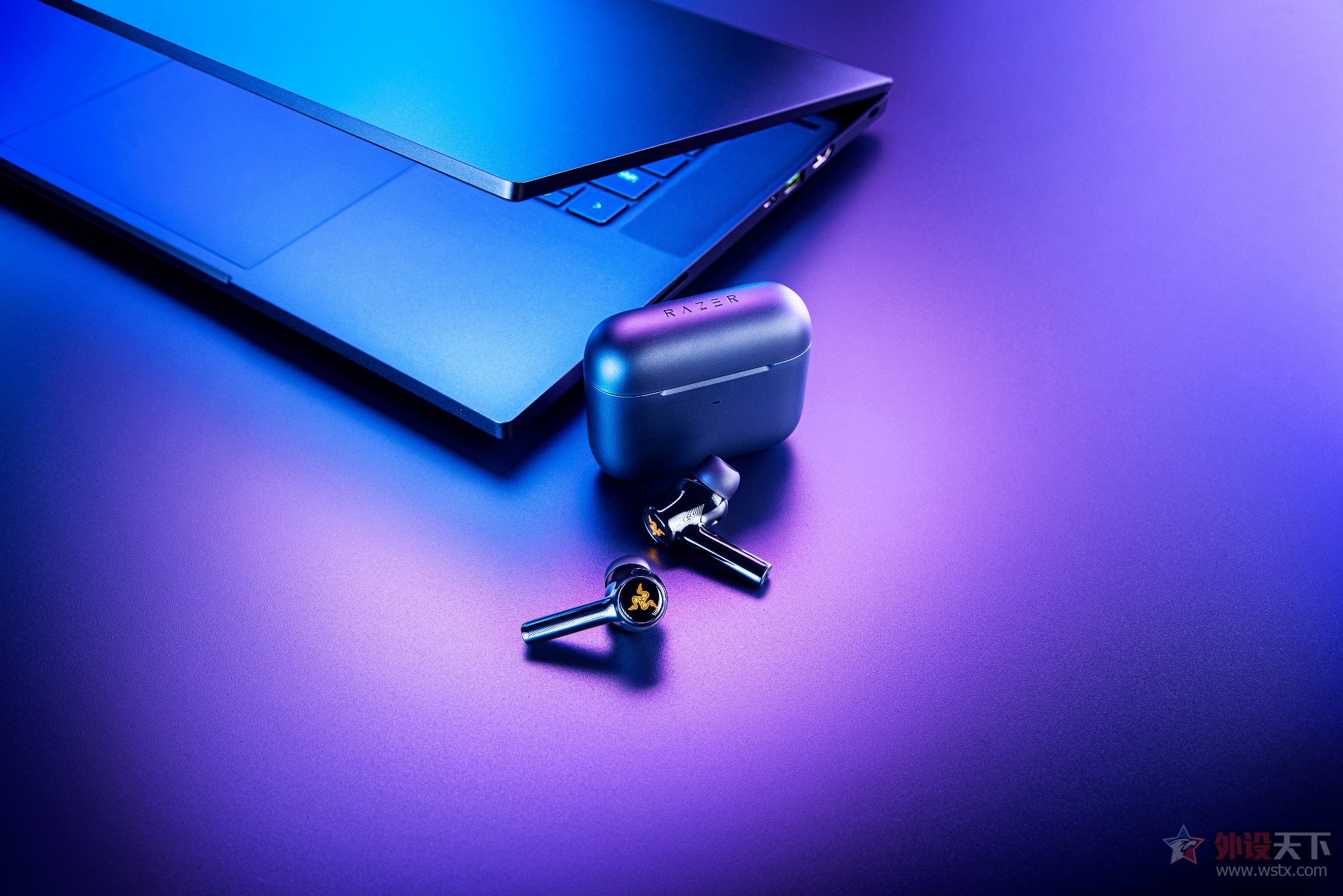 幻彩加持!razer发布战锤狂鲨真无线二代入耳式耳机