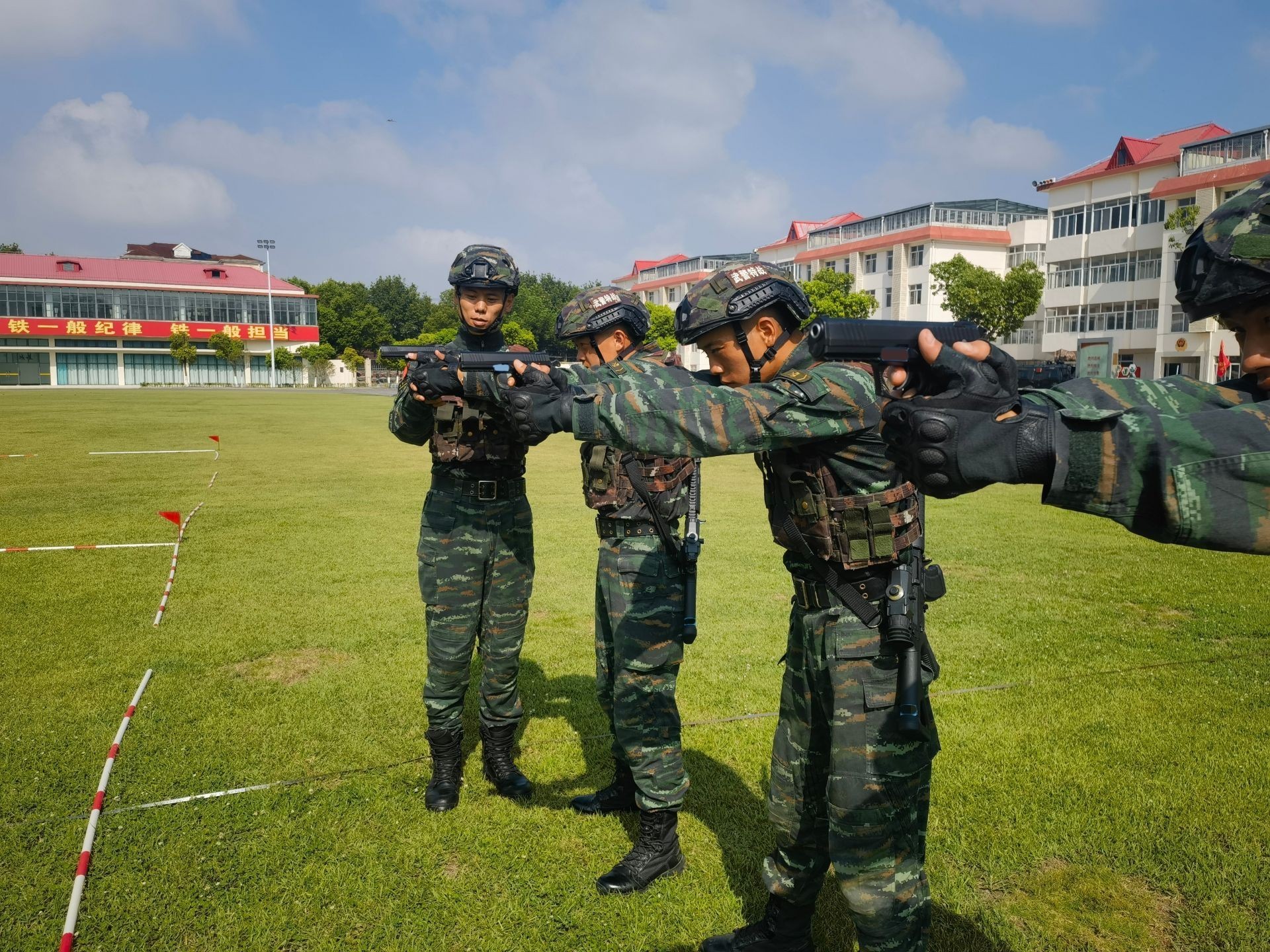 武警上海总队机动第一支队特战大队特战一中队 哔哩哔哩 5952