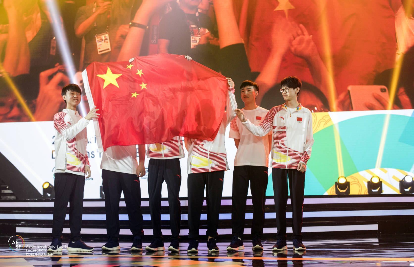 年夏天那支由rng班底组成的亚运会代表队,击败faker领衔的韩国队夺冠