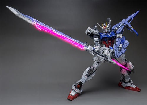 高达用光束军刀就是弱鸡,实体剑才是王道?四十米大刀以一当百