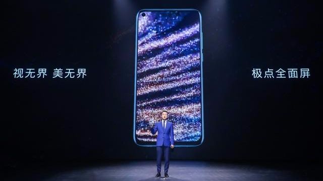 华为nova4 首创极点全面屏+4800万像素广角三摄，3099元起！ - 哔哩哔哩