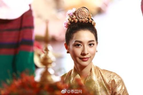 taew与mark主演的泰剧《城之源》,上演了公主与王子的虐心生死爱恋