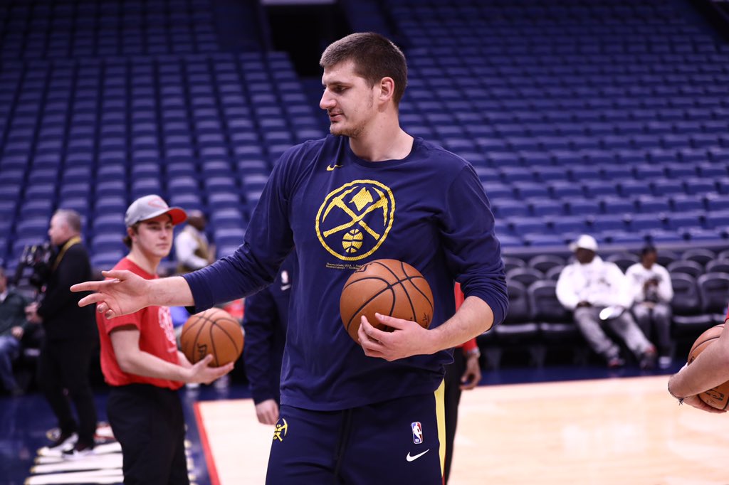 约老师开课,约基奇26分18板4助3帽,掘金1-1追平快船