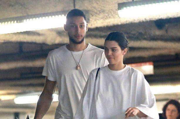 森林狼要价西蒙斯,球迷表示:如果西蒙斯没和詹娜分手,还有可能